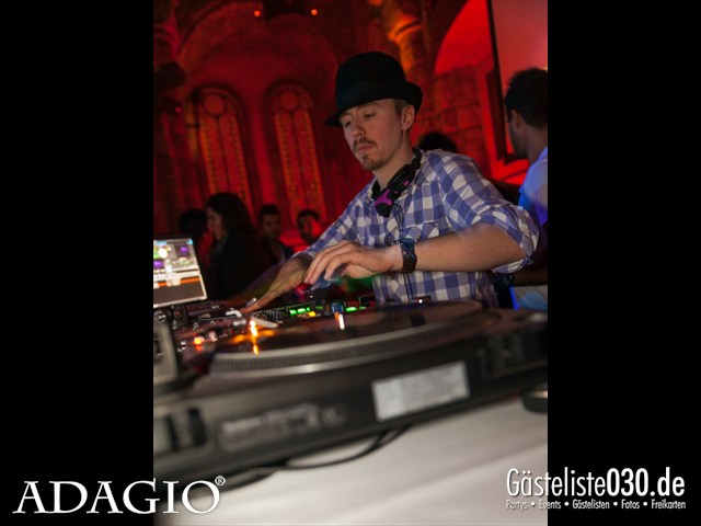 https://www.gaesteliste030.de/Partyfoto #42 Adagio Berlin vom 08.12.2012