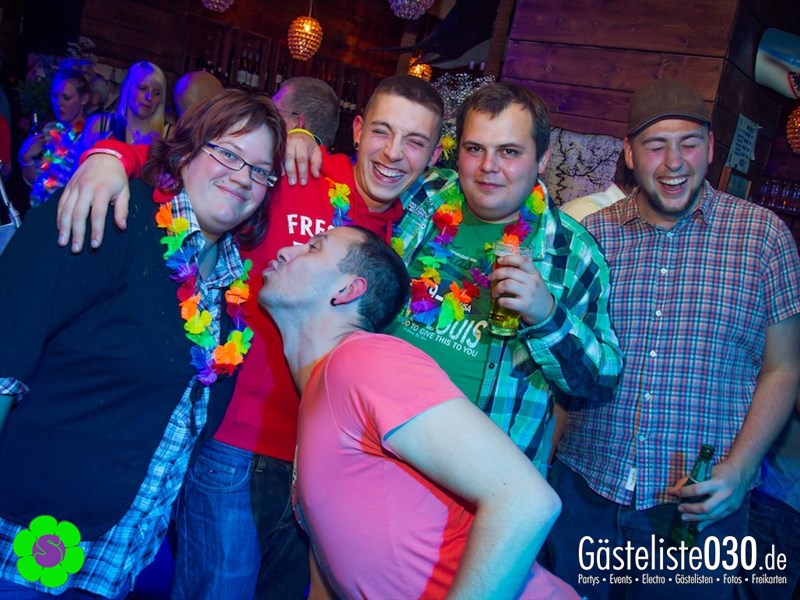 https://www.gaesteliste030.de/Partyfoto #4 Pirates Berlin vom 02.10.2013