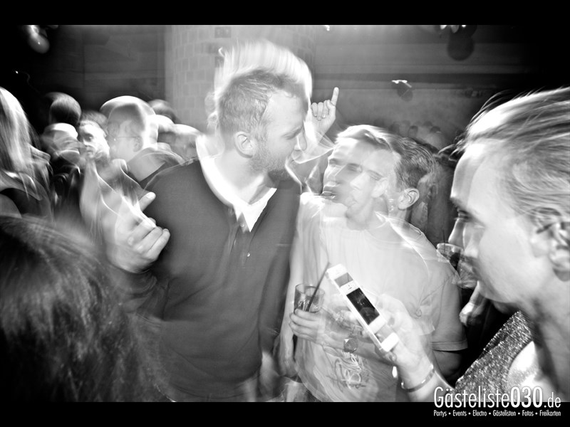 https://www.gaesteliste030.de/Partyfoto #92 Asphalt Berlin vom 06.12.2013