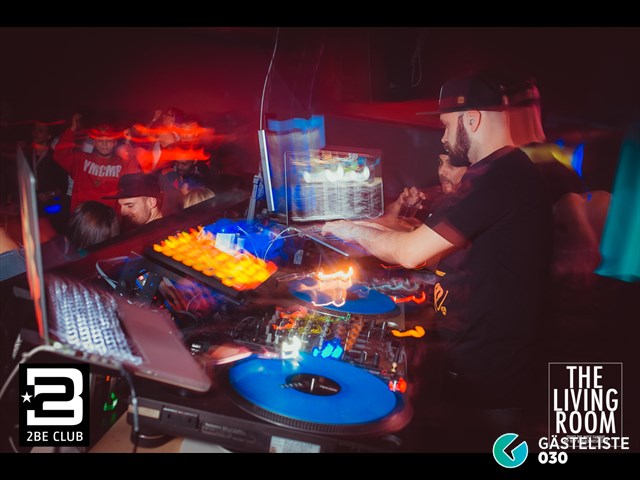 Partypics 2BE Club 25.10.2014 The Living Room