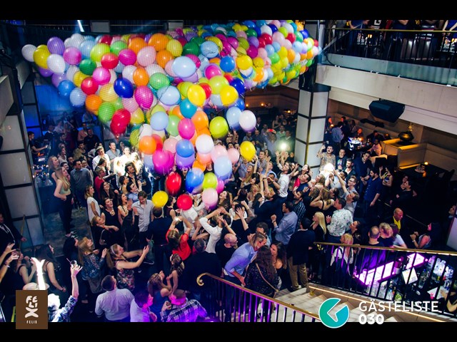 Partypics Felix Club 24.04.2015 Crazy Balloon - Riesen Ballonregen mit Geschenken!