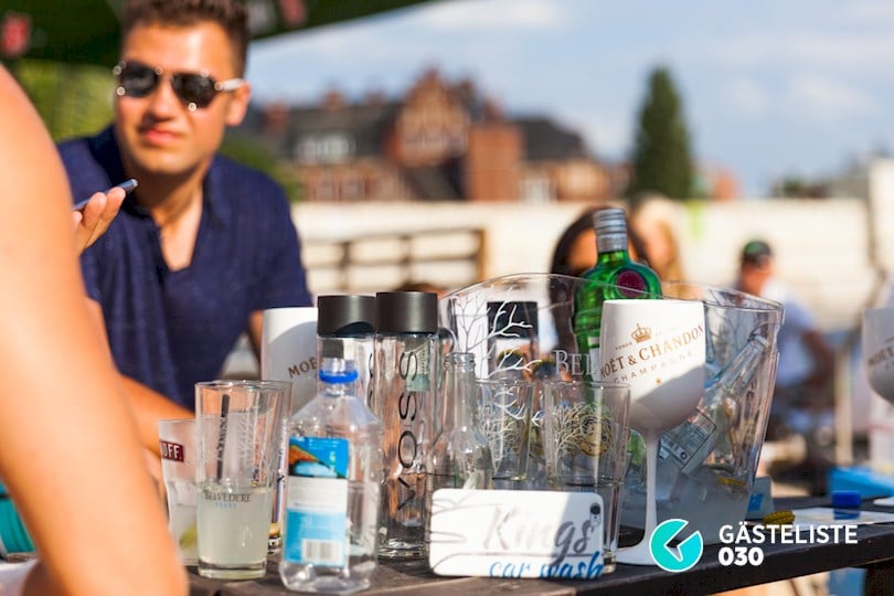 https://www.gaesteliste030.de/Partyfoto #20 Metaxa Bay Berlin vom 18.07.2015