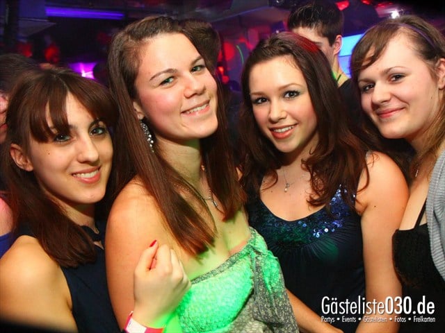 https://www.gaesteliste030.de/Partyfoto #114 Q-Dorf Berlin vom 09.03.2012